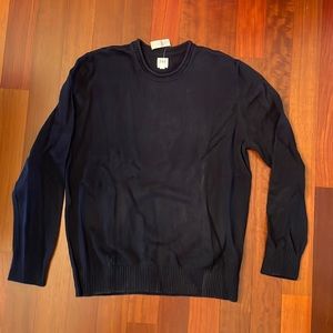 Men’s Navy Gap Sweater.  Crewneck size L. NWT